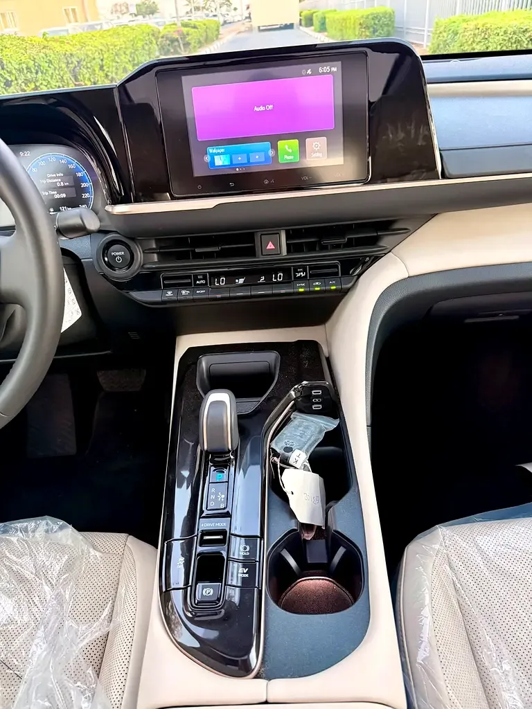 Toyota Crown 2.5 CVT AWD (236 حصان) - 15