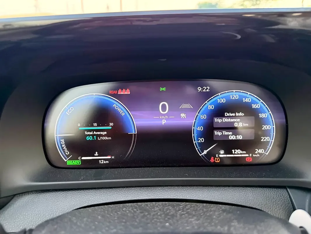 Toyota Crown 2.5 CVT AWD (236 حصان) - 20