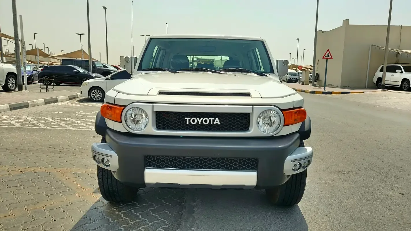 Toyota FJ Cruiser 4.0 AT (264 حصان) - 3
