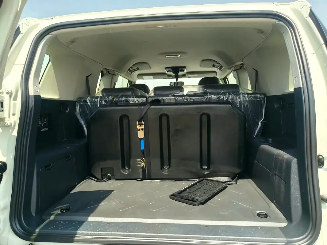 Toyota FJ Cruiser 4.0 AT (264 حصان) - 10