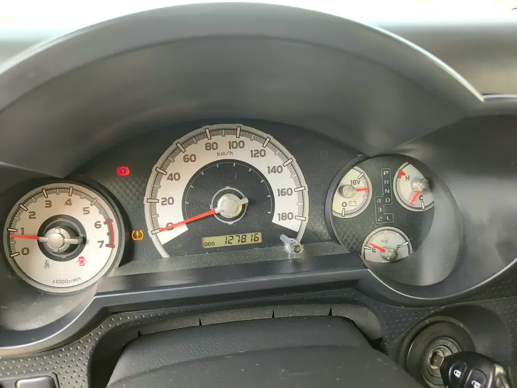 Toyota FJ Cruiser 4.0 AT (264 حصان) - 12