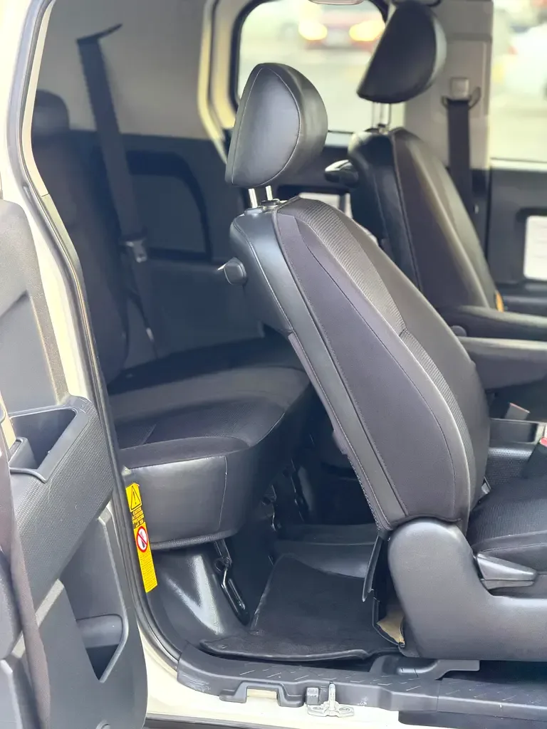 Toyota FJ Cruiser 4.0 AT (264 حصان) - 11
