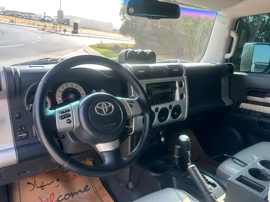 Toyota FJ Cruiser 4.0 AT (264 hp) - 5