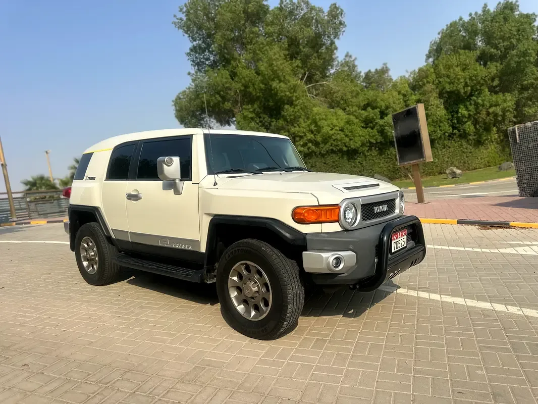 Toyota FJ Cruiser 4.0 AT (264 hp) - 15