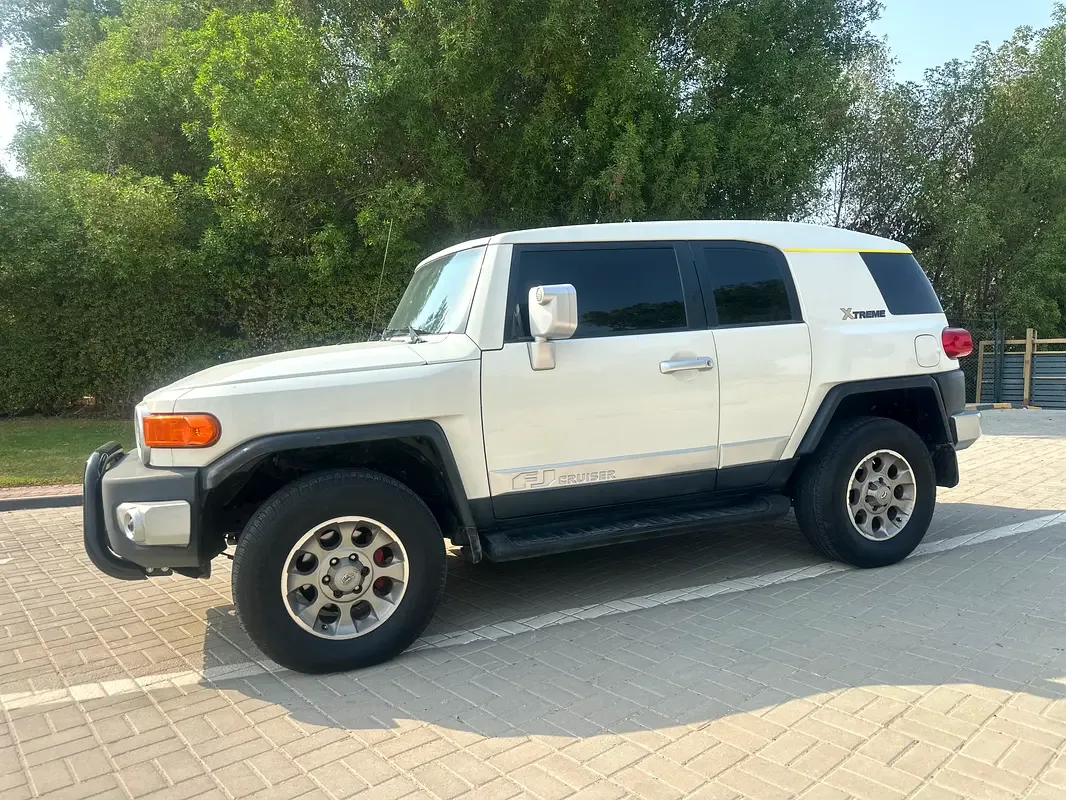 Toyota FJ Cruiser 4.0 AT (264 hp) - 16