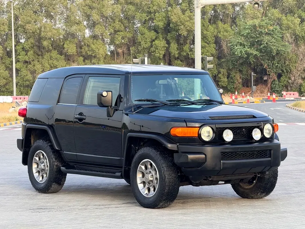 Toyota FJ Cruiser 4.0 AT (264 حصان) - 6