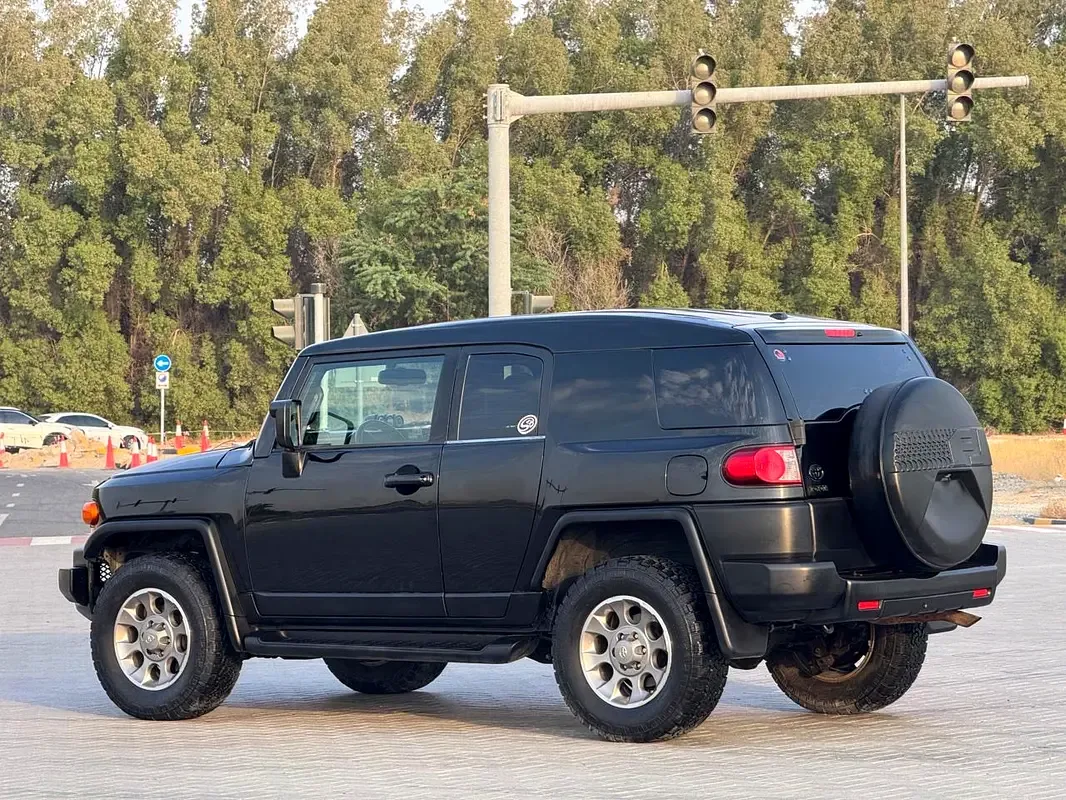 Toyota FJ Cruiser 4.0 AT (264 حصان) - 14