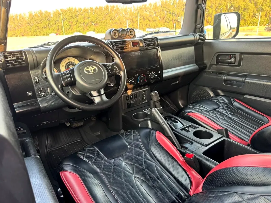 Toyota FJ Cruiser 4.0 AT (264 حصان) - 13