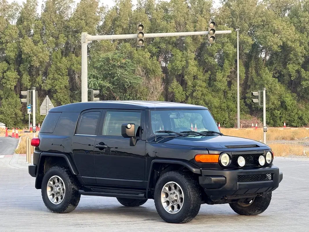 Toyota FJ Cruiser 4.0 AT (264 حصان) - 16