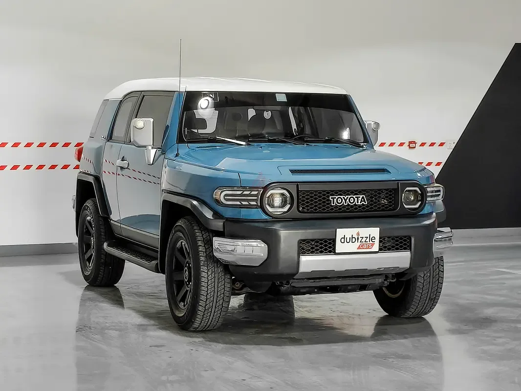 Toyota FJ Cruiser 4.0 AT (264 hp)