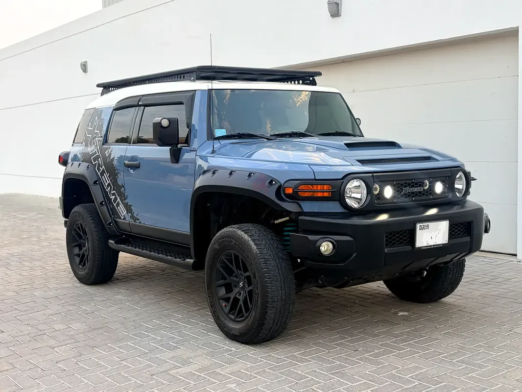 Toyota FJ Cruiser 4.0 AT (264 hp) - 3
