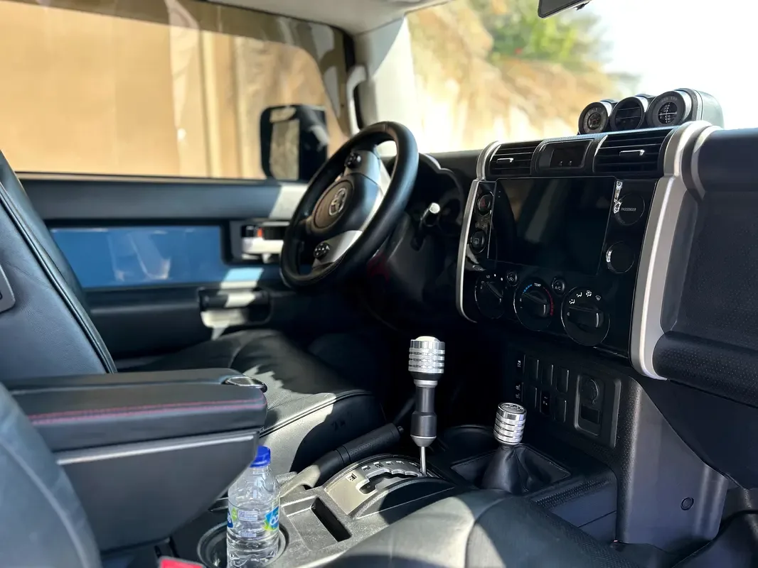 Toyota FJ Cruiser 4.0 AT (264 hp) - 10
