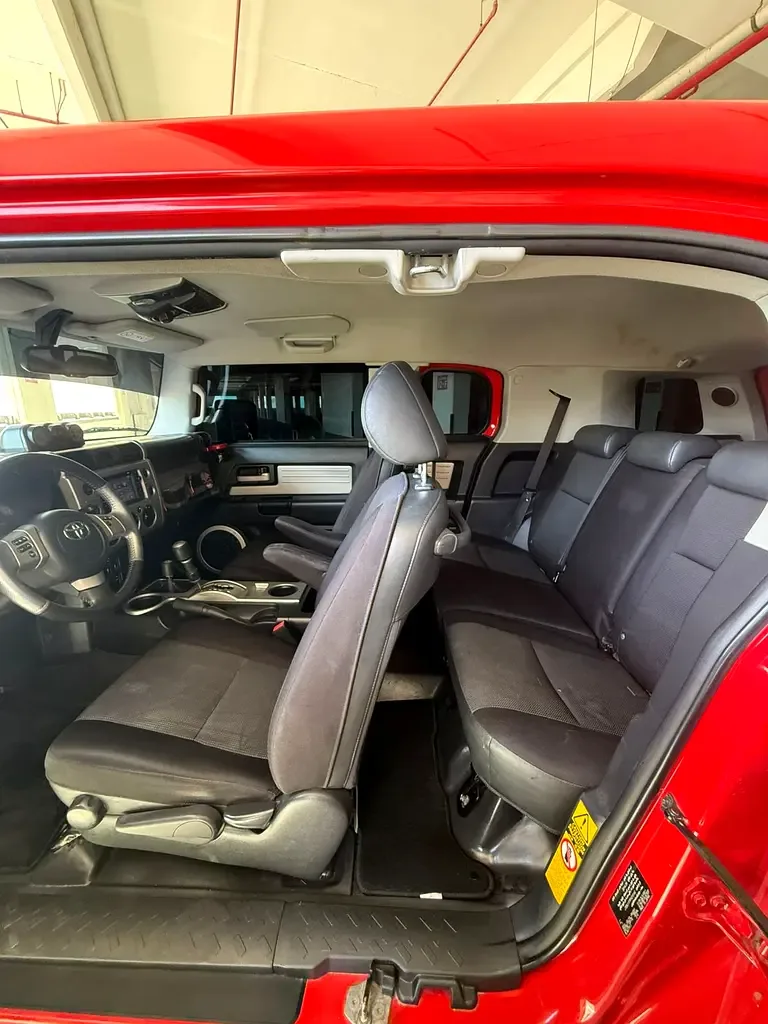 Toyota FJ Cruiser 4.0 AT (264 hp) - 6