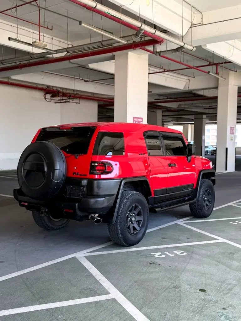 Toyota FJ Cruiser 4.0 AT (264 hp) - 10