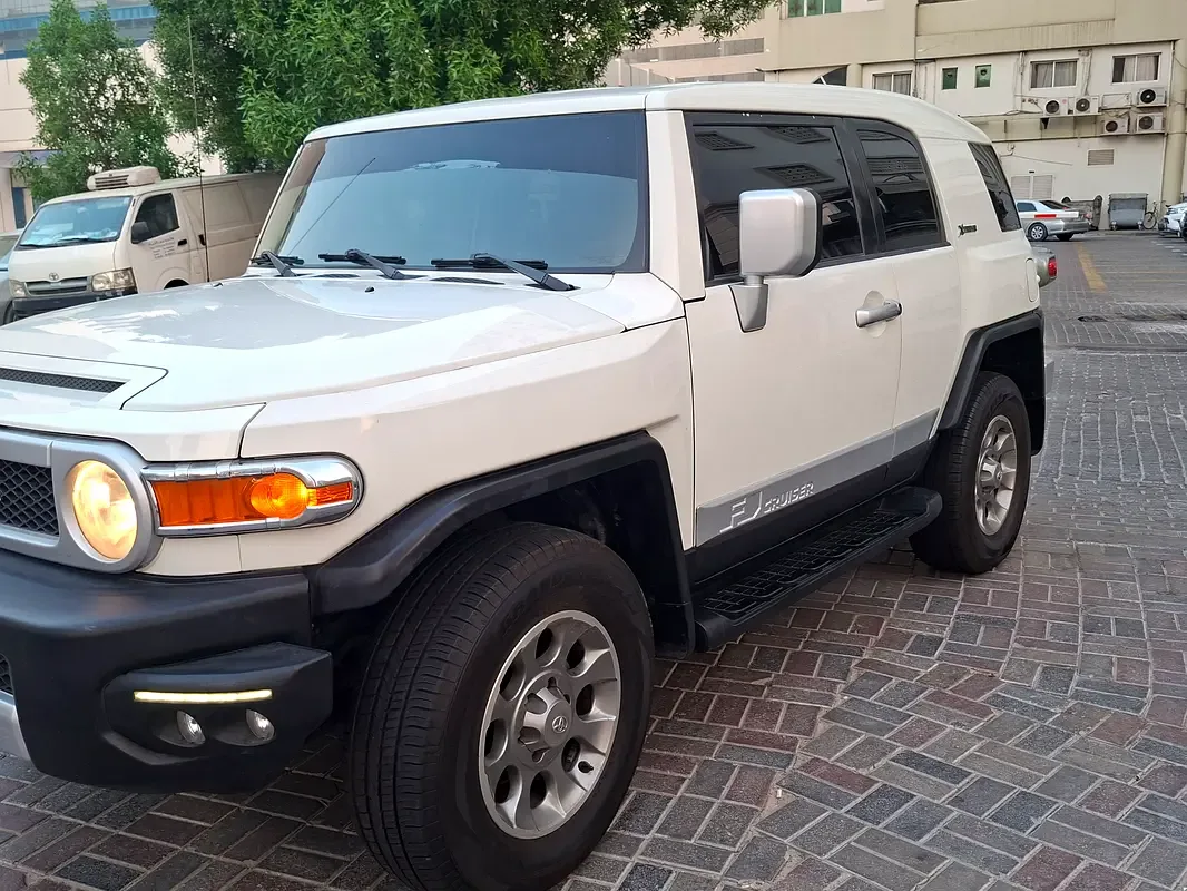 Toyota FJ Cruiser 4.0 AT (264 hp) - 11