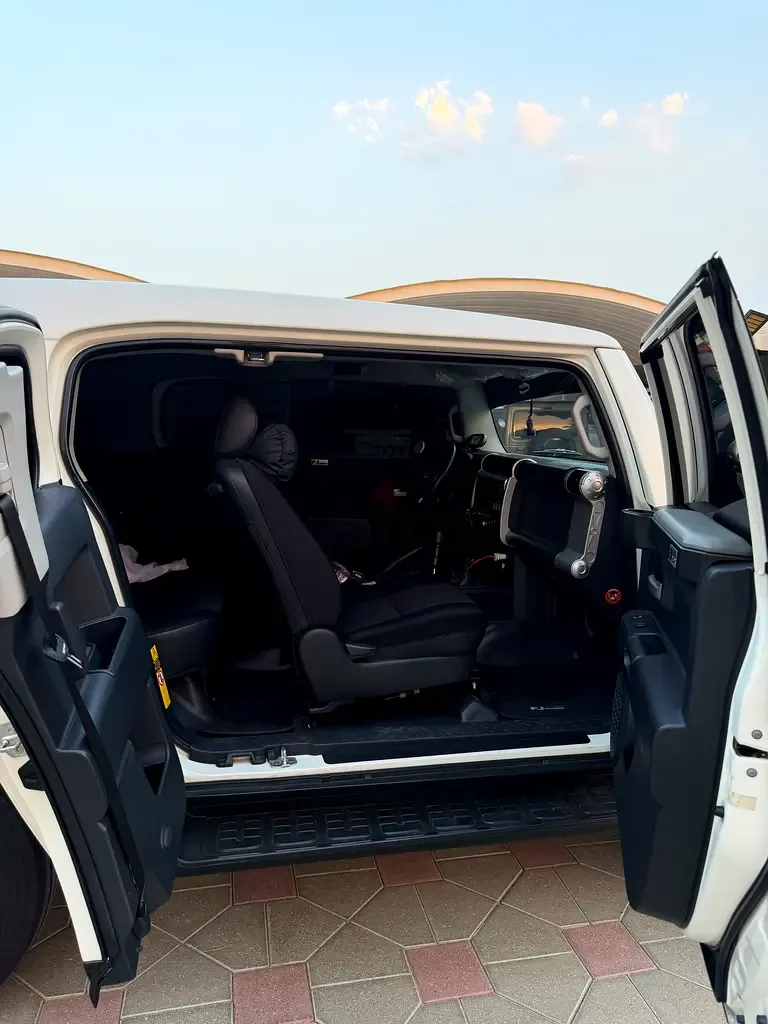 Toyota FJ Cruiser 4.0 AT (264 hp) - 7