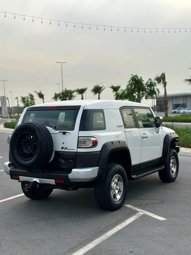 Toyota FJ Cruiser 4.0 AT (264 hp) - 5
