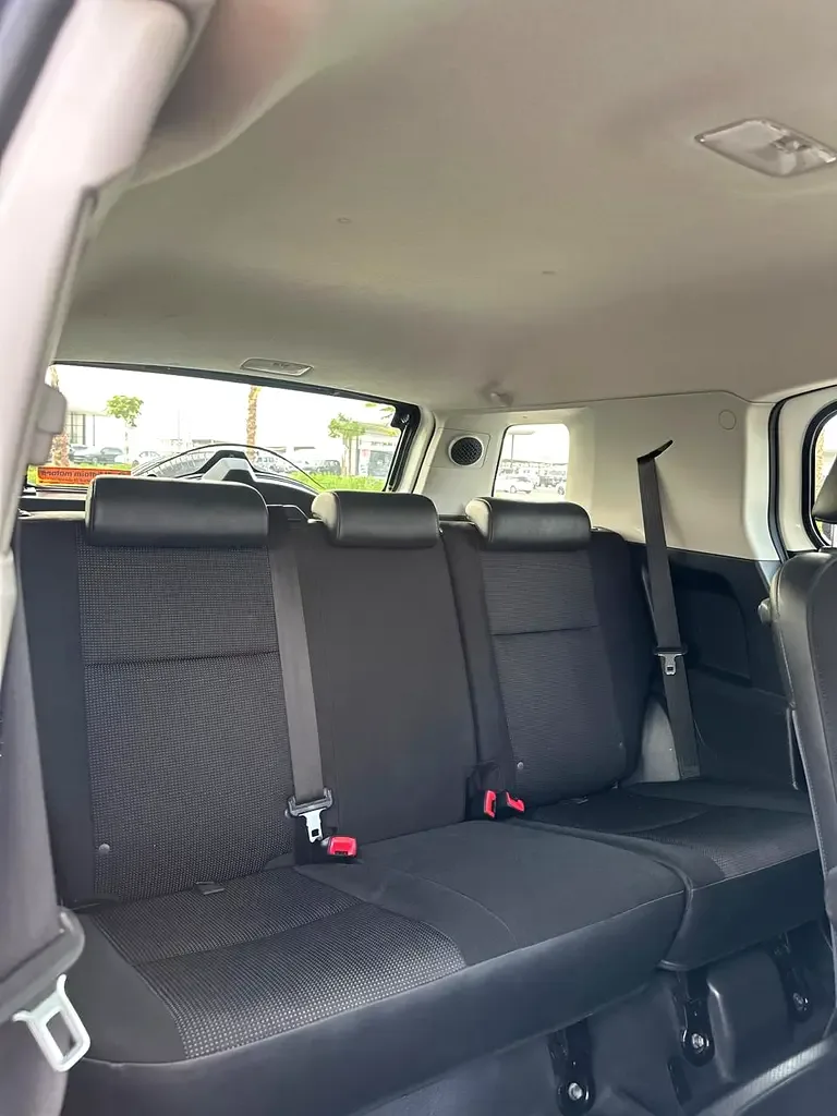 Toyota FJ Cruiser 4.0 AT (264 hp) - 8