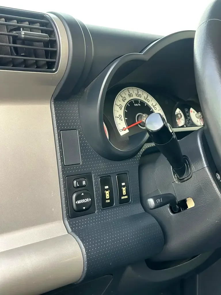 Toyota FJ Cruiser 4.0 AT (264 hp) - 14