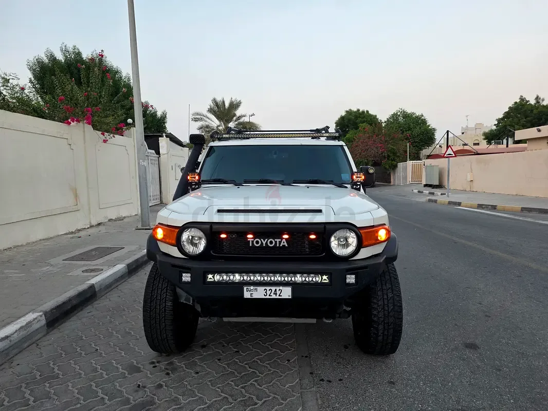 Toyota FJ Cruiser 4.0 AT (264 حصان) - 3