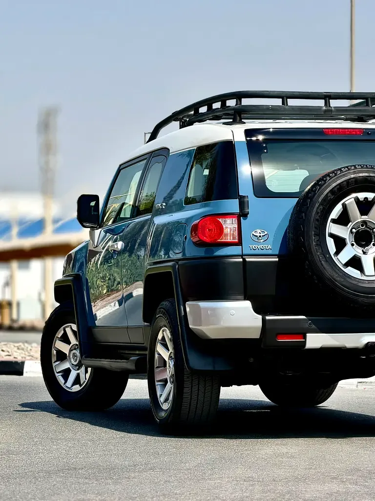 Toyota FJ Cruiser 4.0 AT (264 حصان) - 6