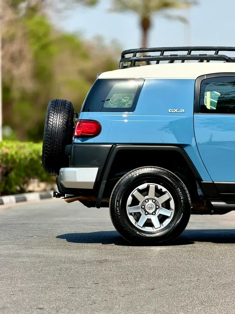 Toyota FJ Cruiser 4.0 AT (264 حصان) - 9