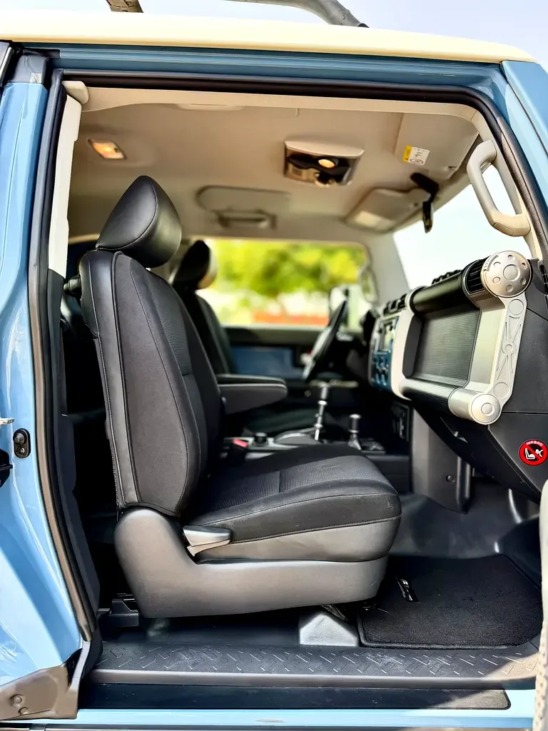 Toyota FJ Cruiser 4.0 AT (264 حصان) - 13