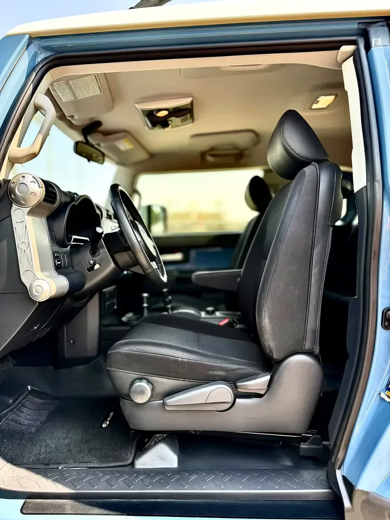 Toyota FJ Cruiser 4.0 AT (264 حصان) - 12