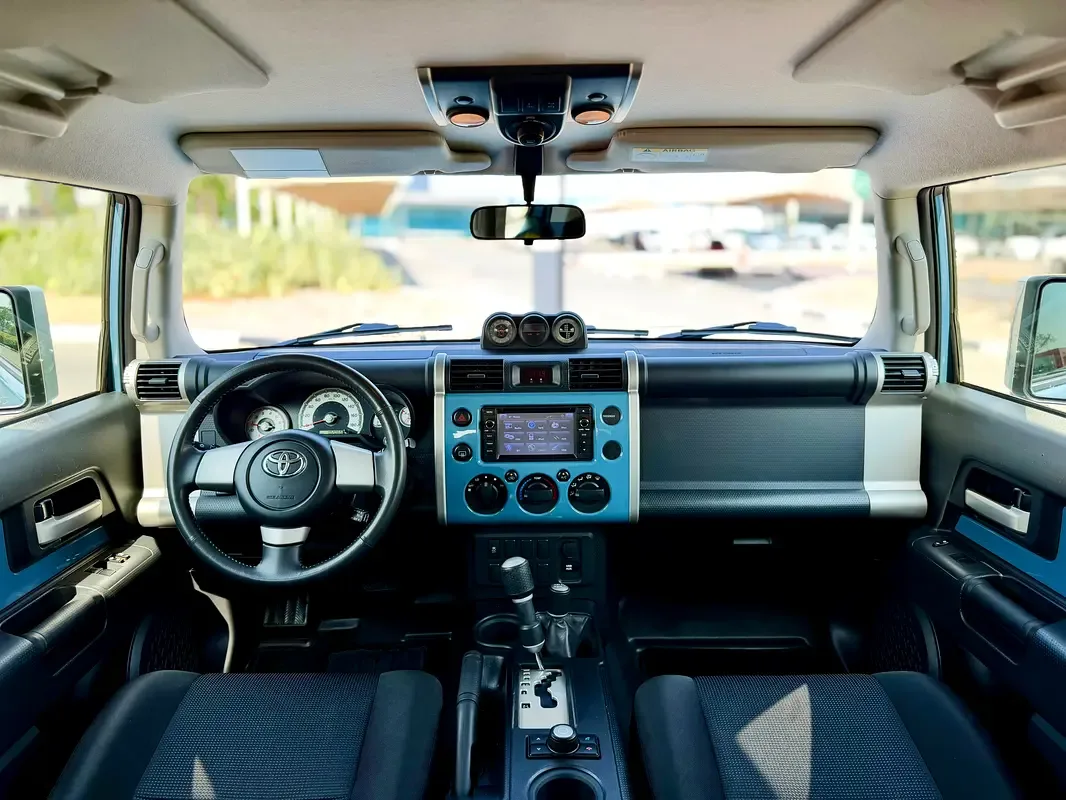 Toyota FJ Cruiser 4.0 AT (264 حصان) - 15