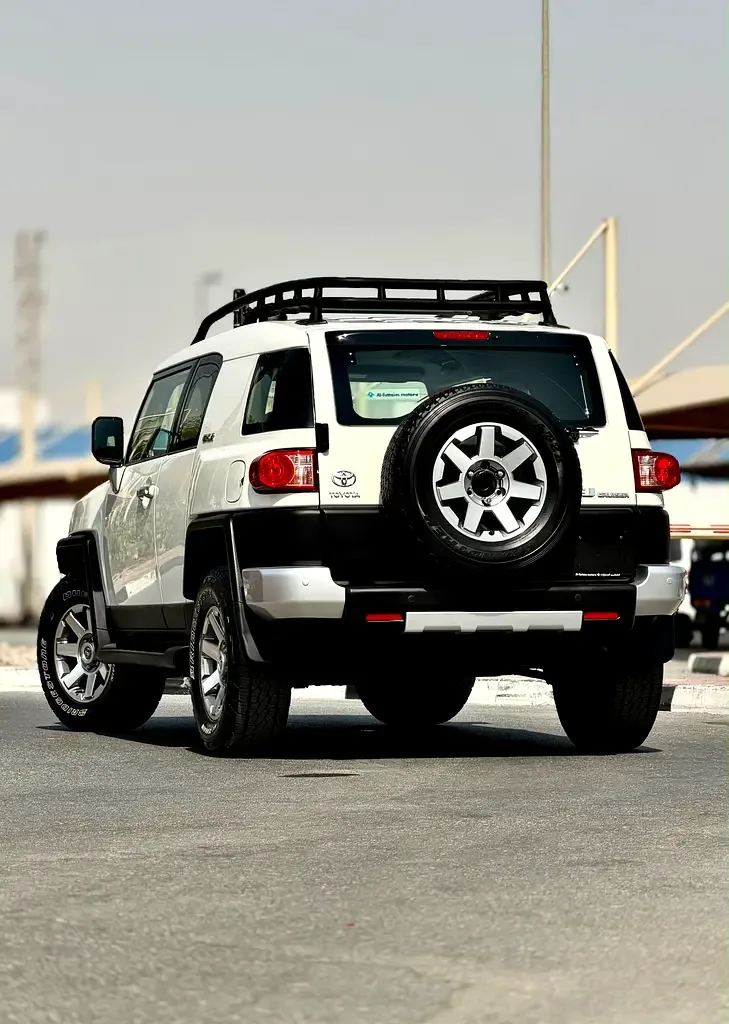 Toyota FJ Cruiser 4.0 AT (264 hp) - 4