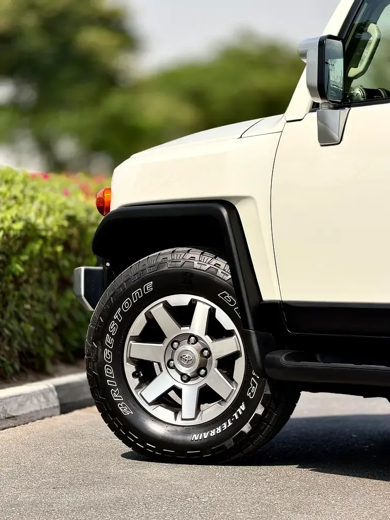 Toyota FJ Cruiser 4.0 AT (264 hp) - 7