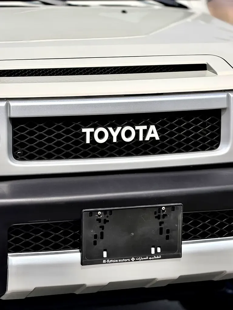 Toyota FJ Cruiser 4.0 AT (264 hp) - 10