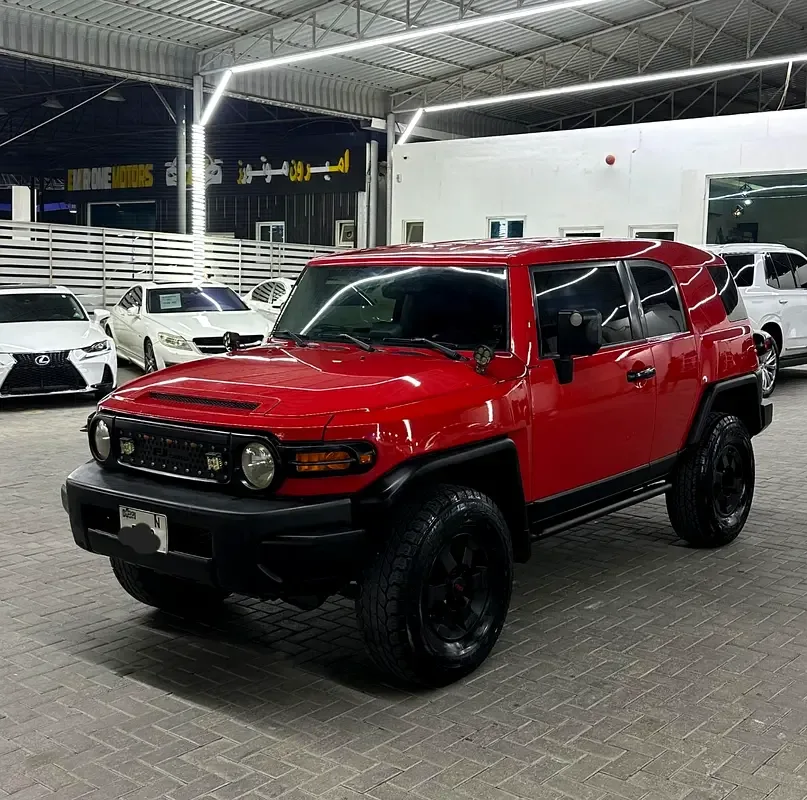 Toyota FJ Cruiser 4.0 AT 4WD (264 hp)