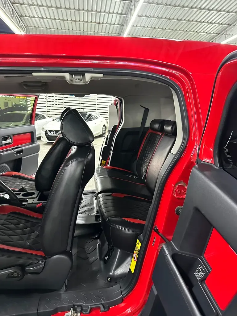 Toyota FJ Cruiser 4.0 AT 4WD (264 hp) - 9