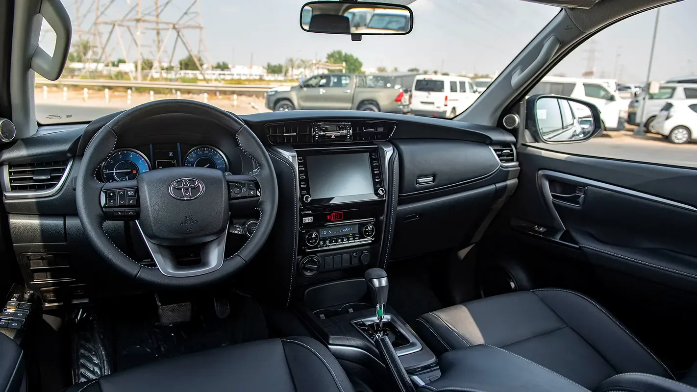 Toyota Fortuner 2.4 AT (150 حصان) - 10