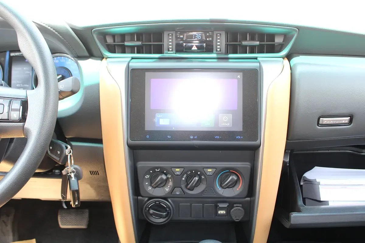 Toyota Fortuner 2.4 AT 4WD (150 حصان) - 10