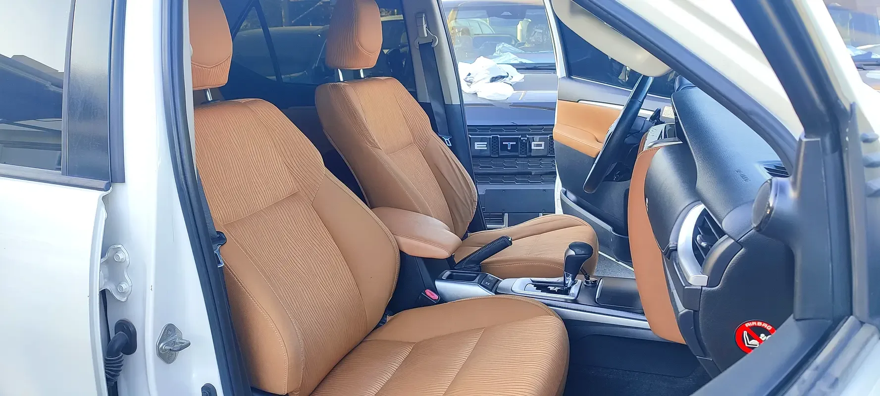 Toyota Fortuner 2.7 AT 2WD (166 hp) - 16