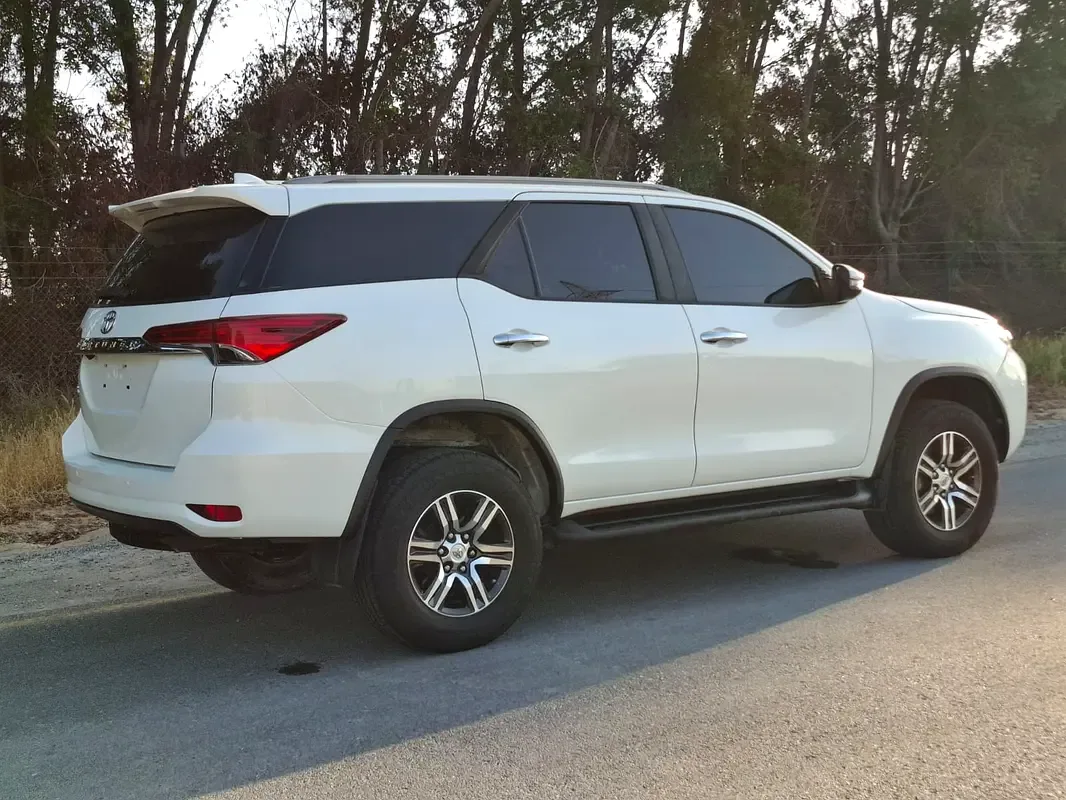 Toyota Fortuner 2.7 AT 2WD (166 hp) - 3