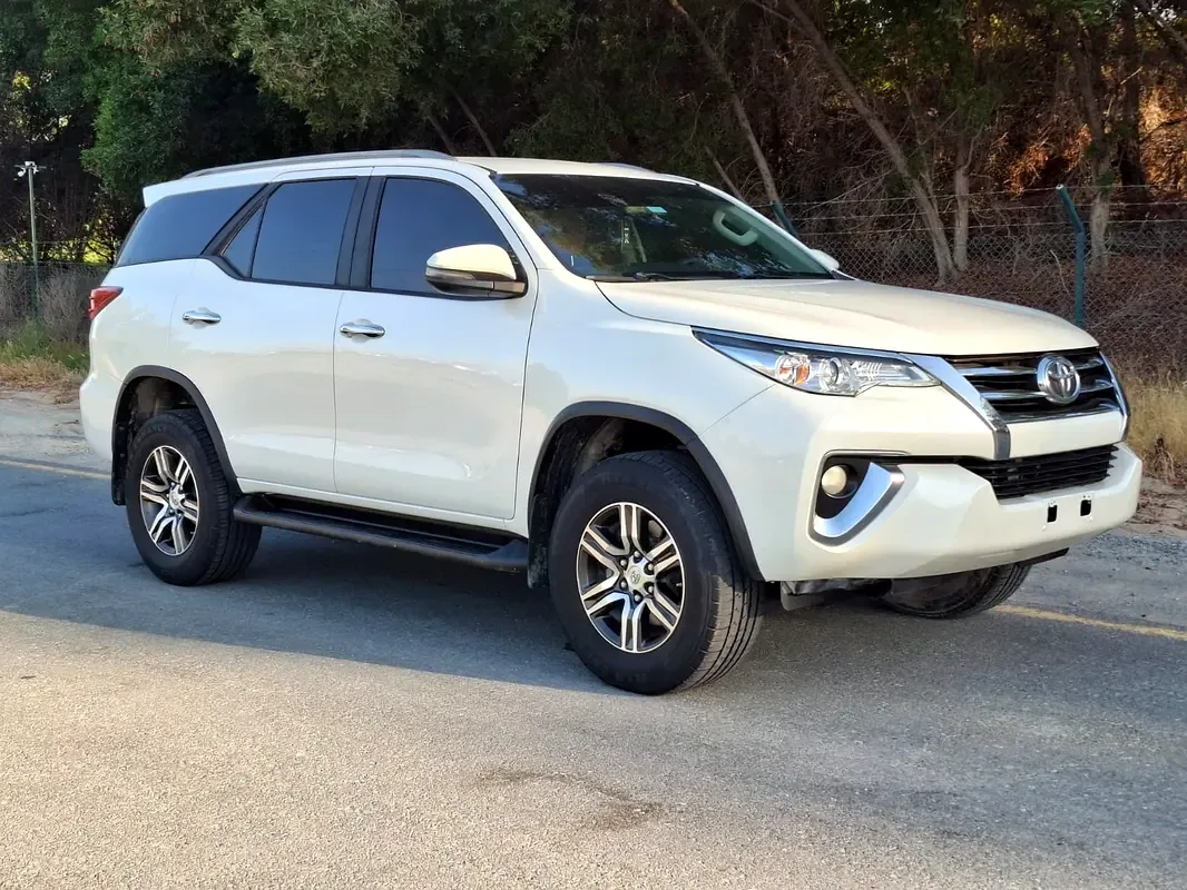 Toyota Fortuner 2.7 AT 2WD (166 hp) - 2