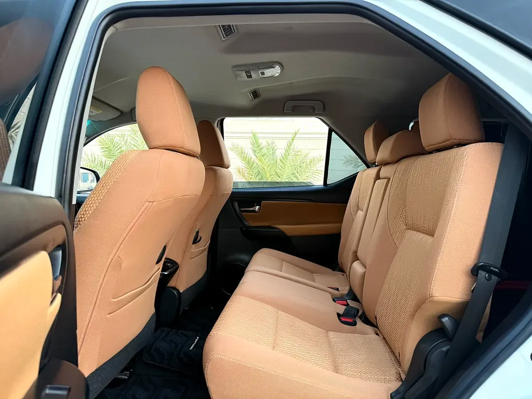 Toyota Fortuner 2.7 AT 2WD (166 hp) - 4