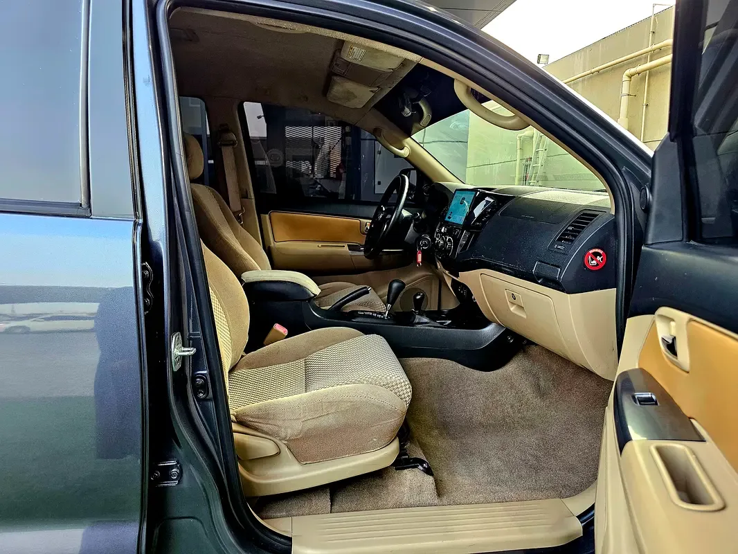 Toyota Fortuner 2.7 AT 4WD (158 hp) - 14