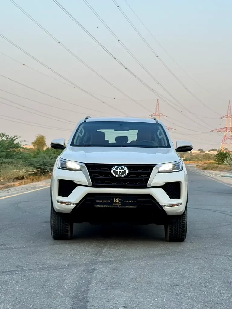 Toyota Fortuner 2.7 AT 4WD (166 hp)