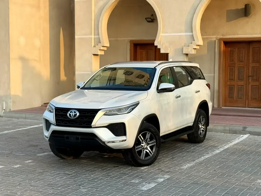Toyota Fortuner 2.7 AT 4WD (166 hp)