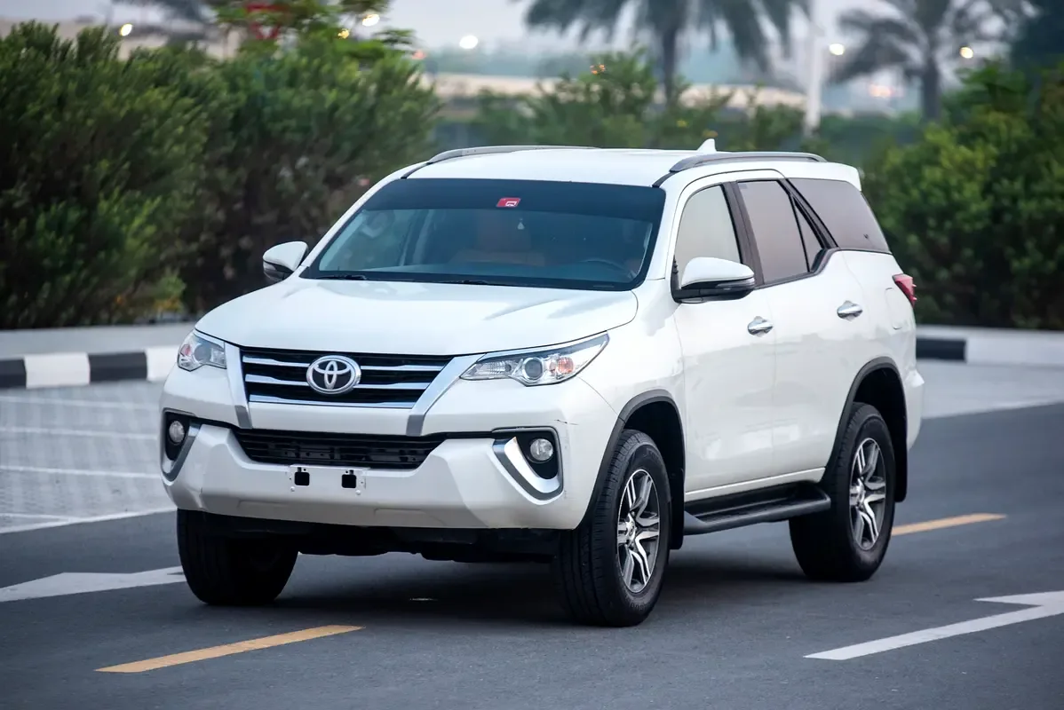 Toyota Fortuner 2.7 AT 4WD (166 hp)