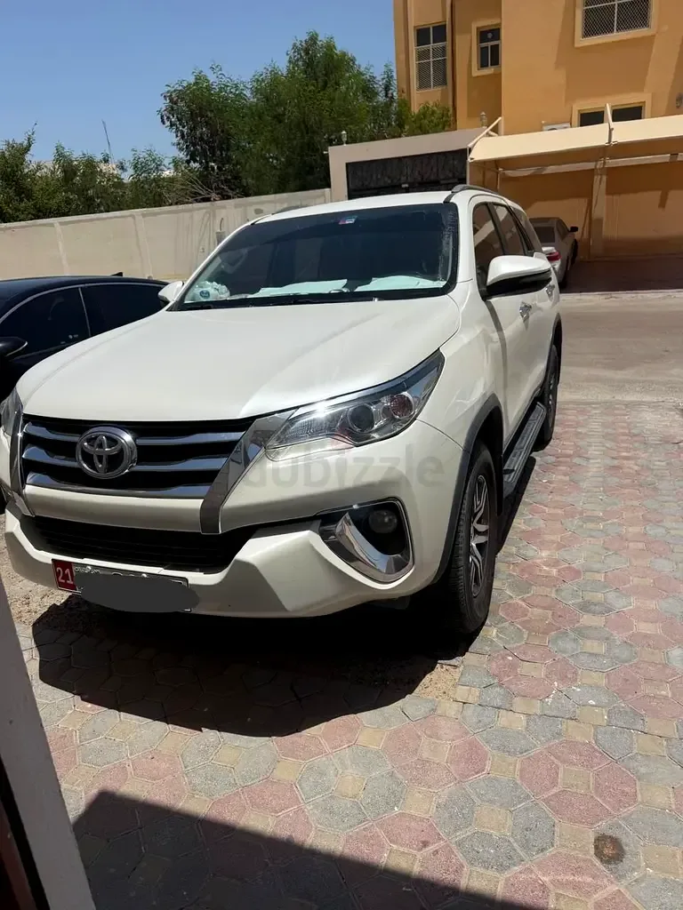 Toyota Fortuner 2.7 AT 4WD (166 hp)