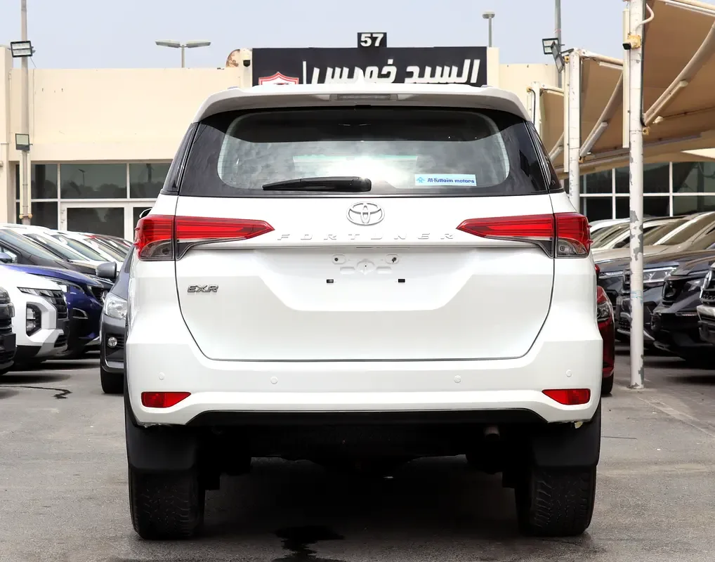 Toyota Fortuner 2.7 AT 4WD (166 حصان) - 4