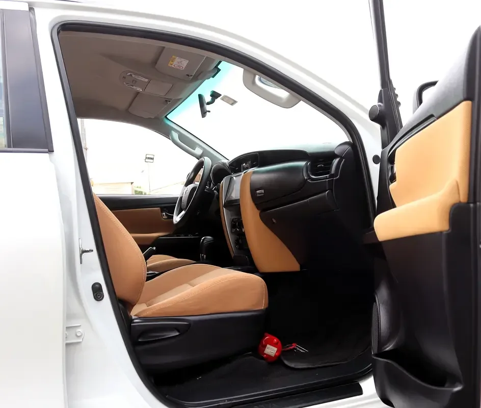 Toyota Fortuner 2.7 AT 4WD (166 حصان) - 8