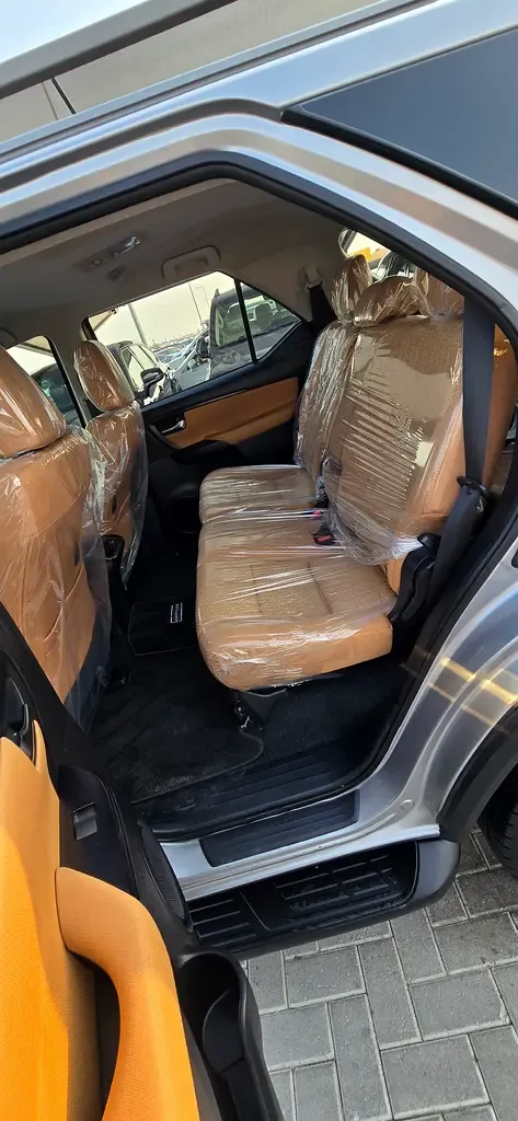 Toyota Fortuner 2.7 AT 4WD (166 hp) - 11