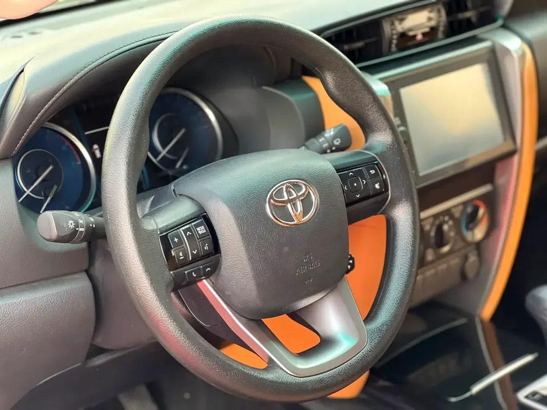 Toyota Fortuner 2.7 AT 4WD (166 hp) - 17