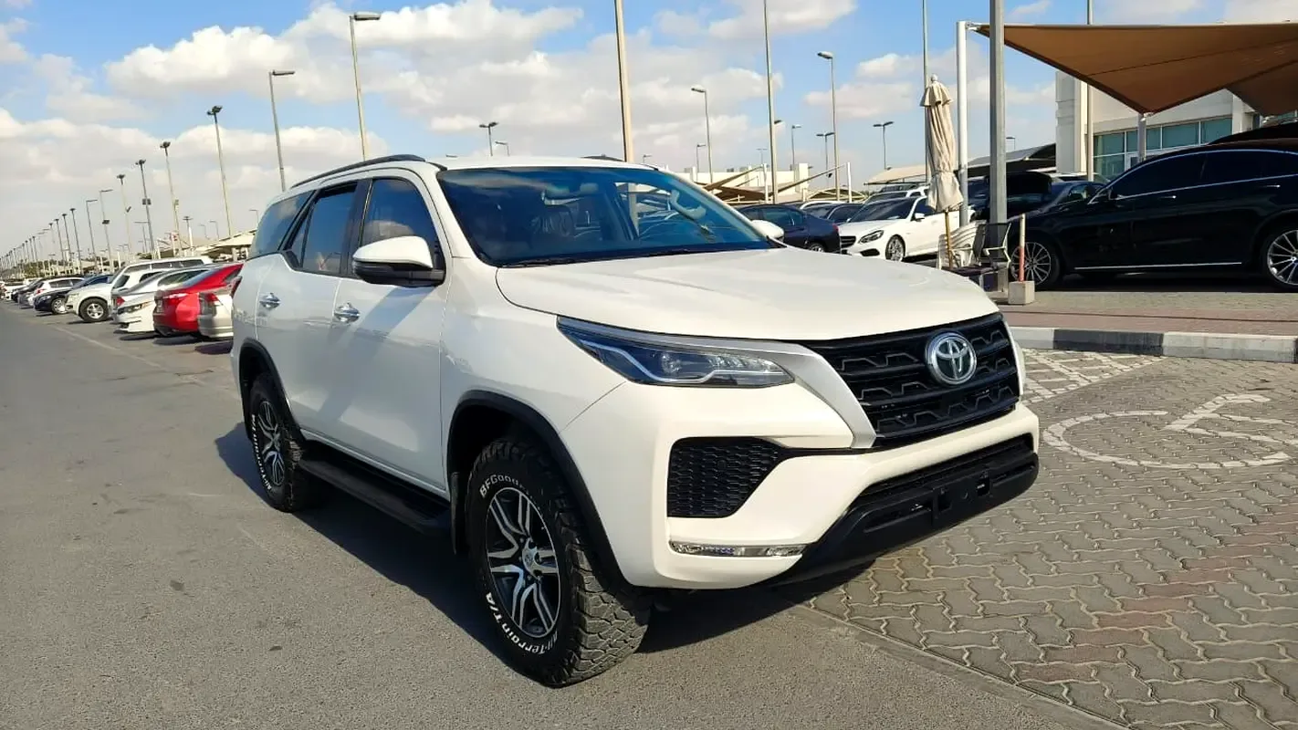 Toyota Fortuner 2.7 AT 4WD (166 حصان) - 3